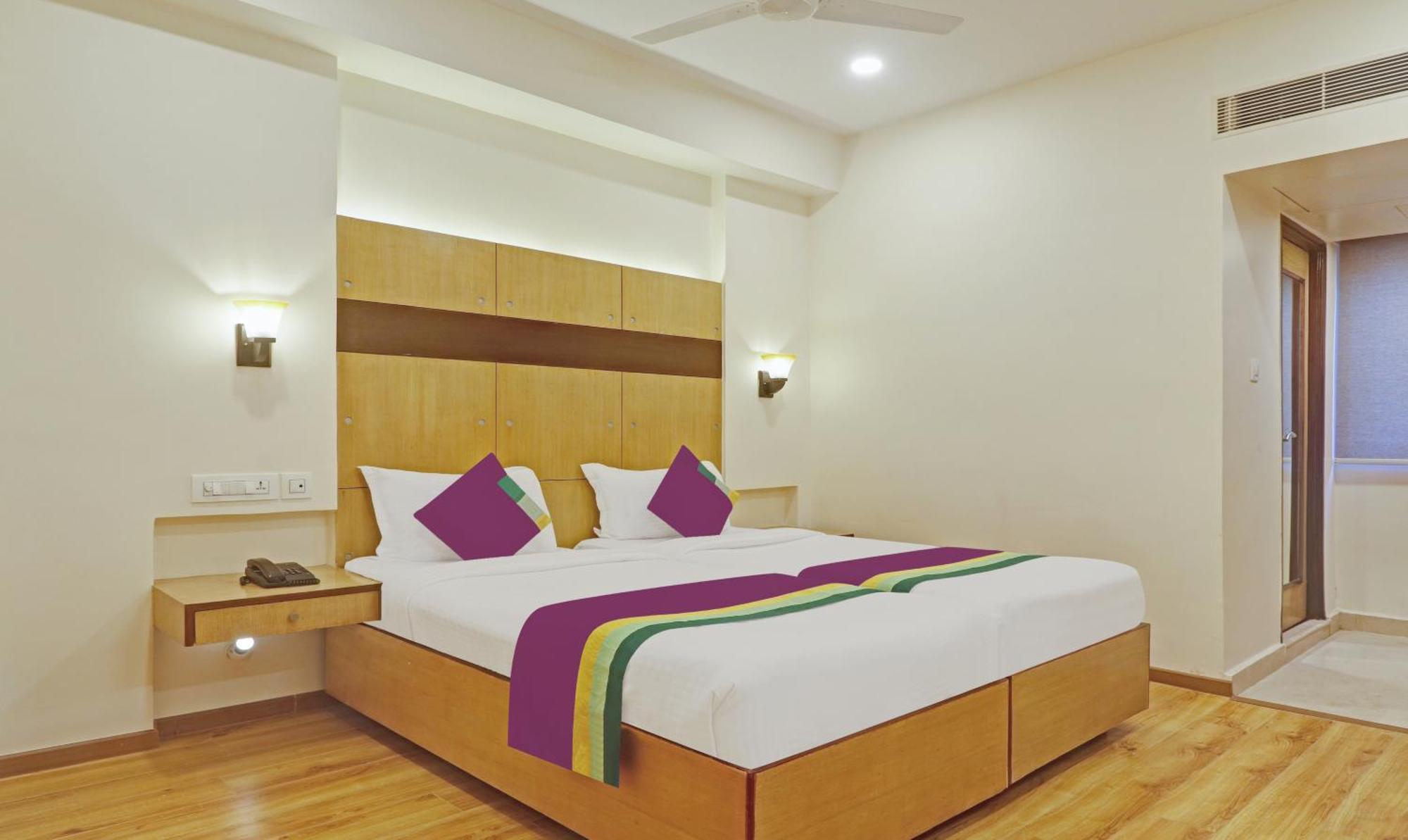 Treebo Premium Seven View 4*