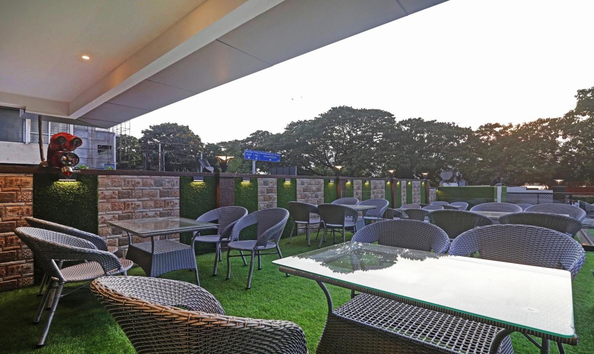 Hotel Treebo Premium Seven View Hyderabad
