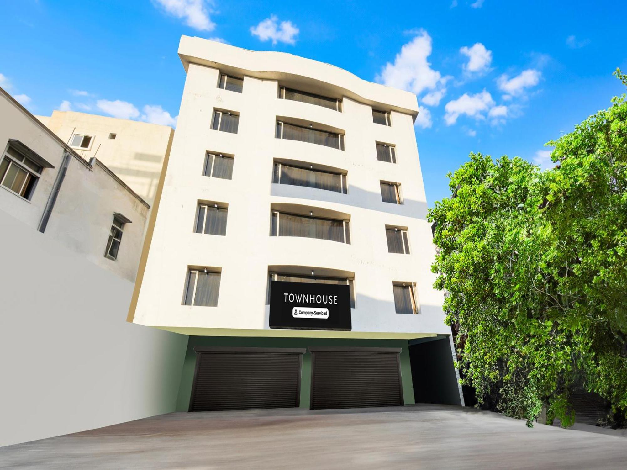 Super Townhouse Red Hills Lakdikapul Formerly Sitara Grand Hyderabad