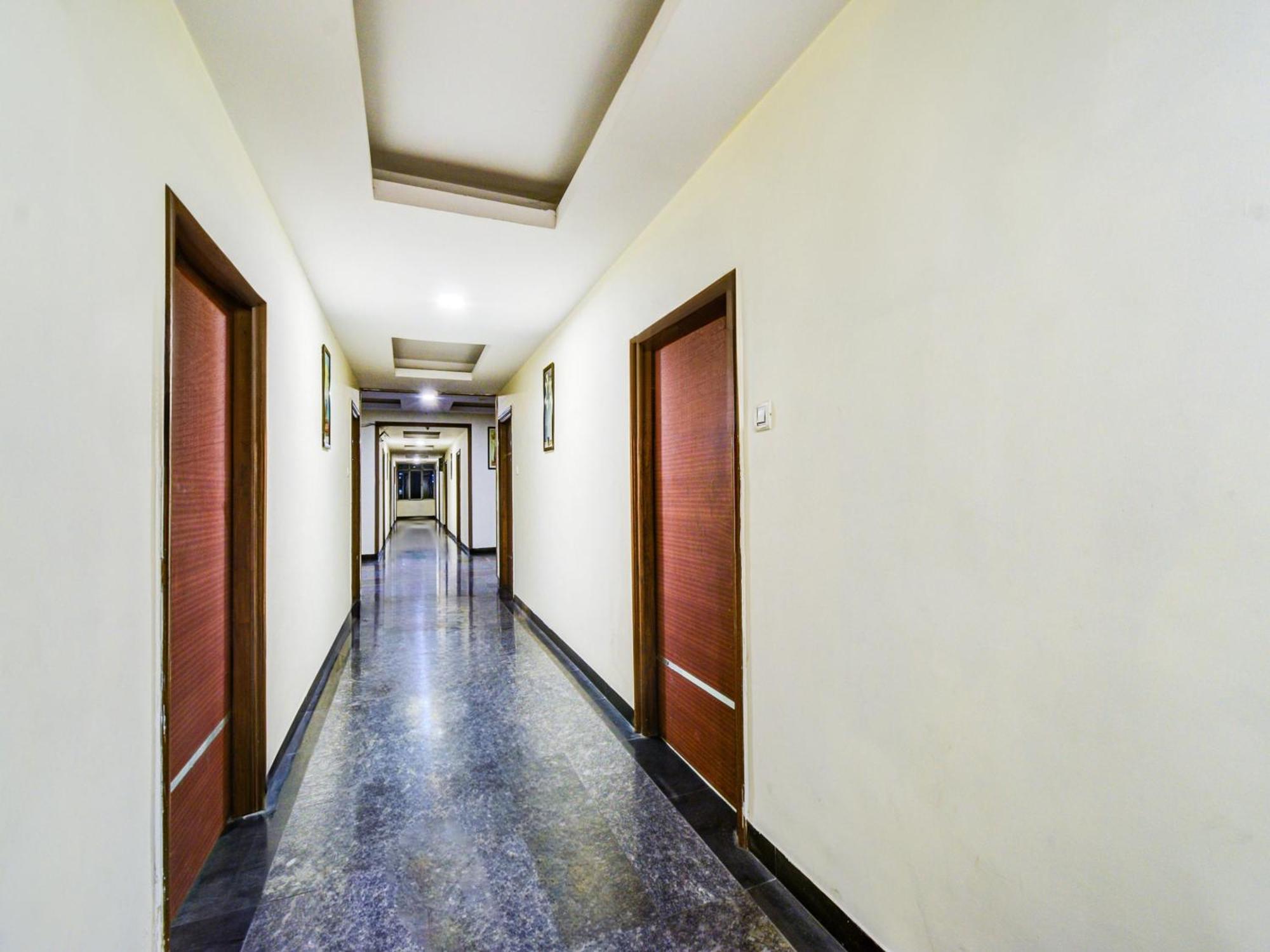 Hotel Super Townhouse Red Hills Lakdikapul Formerly Sitara Grand Hyderabad