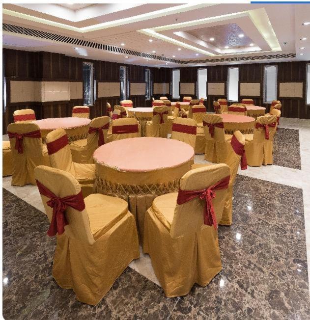 Blossoms Park Continental- A Luxury Collection 3* Hyderabad