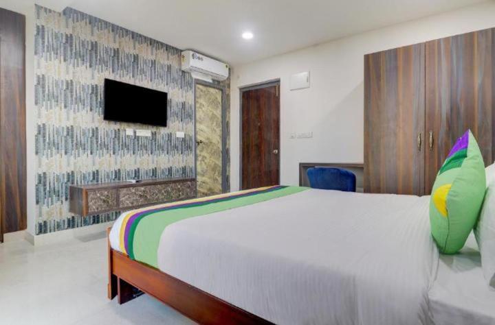 Hotel Blossom Destination Inn- Banjara Hills 3*