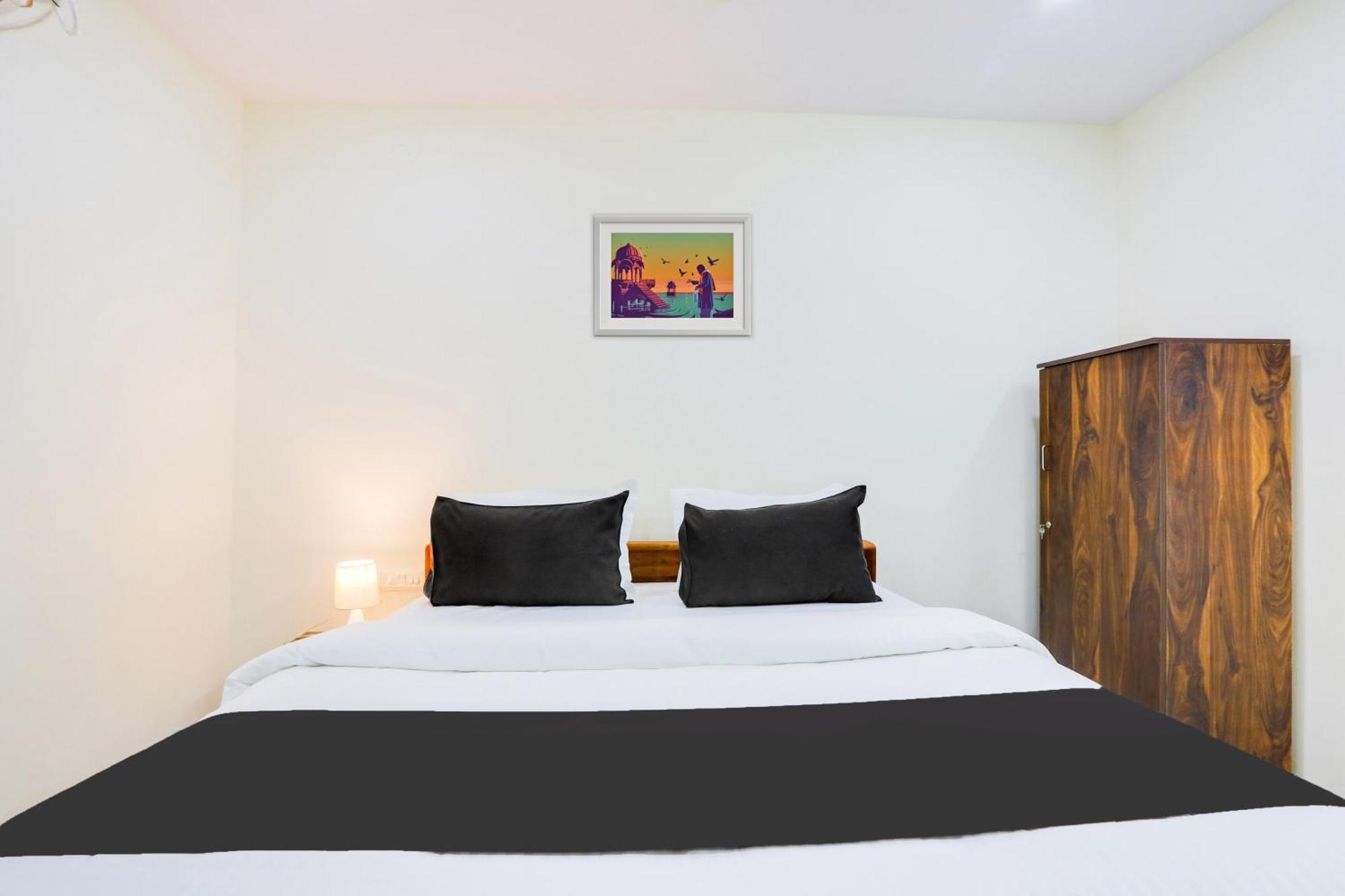 Hotel Gk Grand 3*