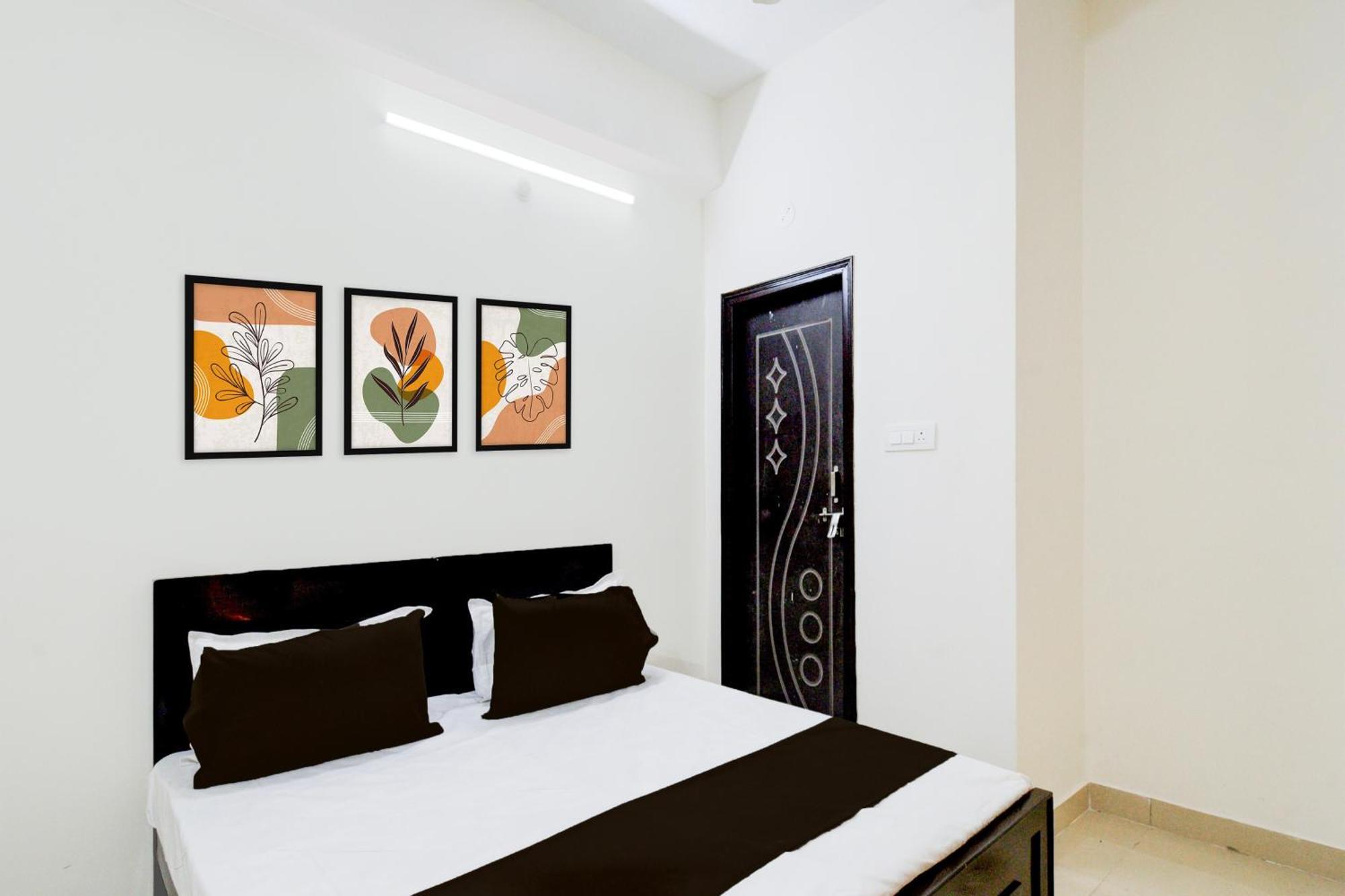 Hotel O Sri Vani Co- Live & Kondapur (Telangana)