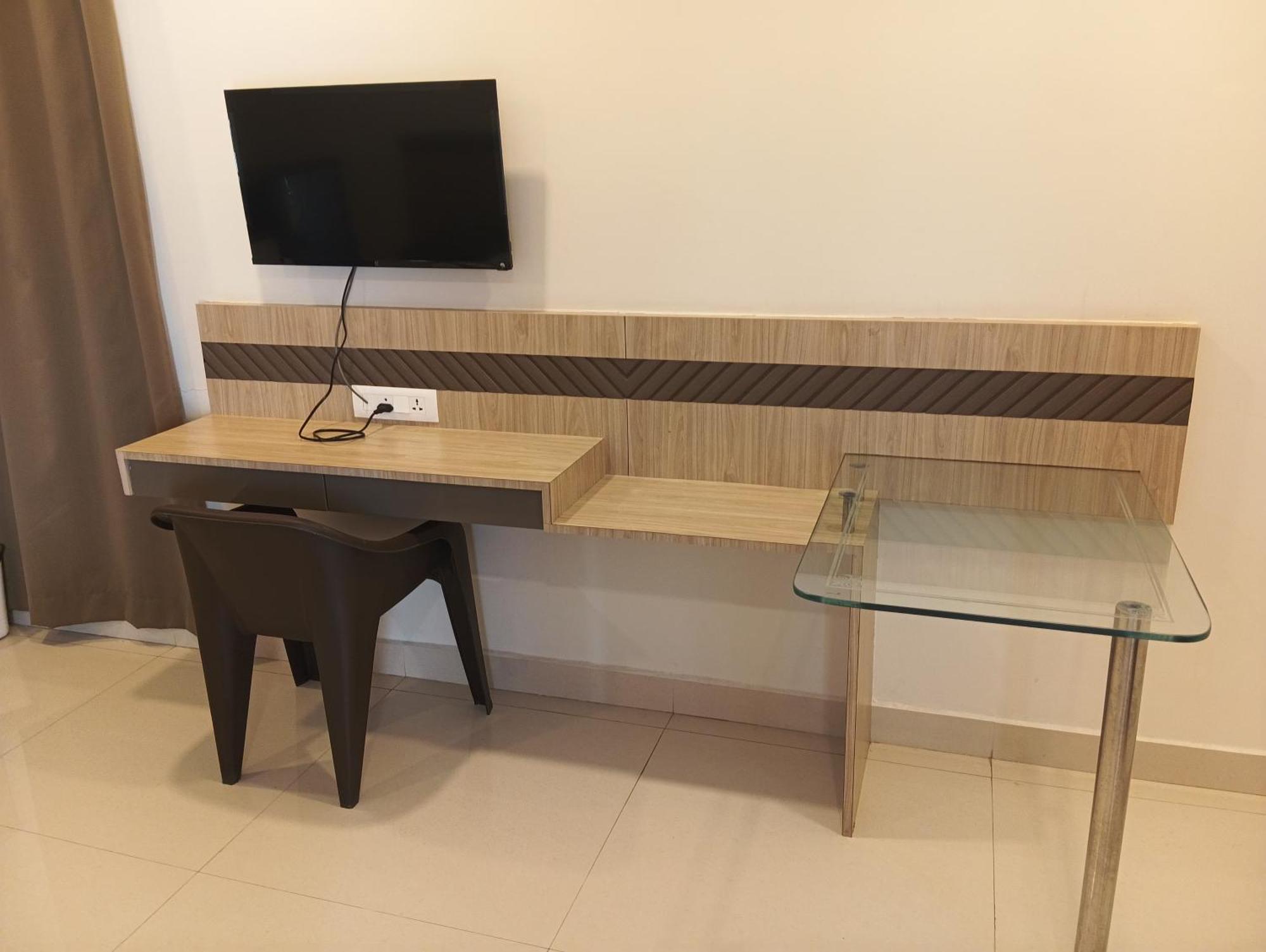 Embassy 3* Hyderabad