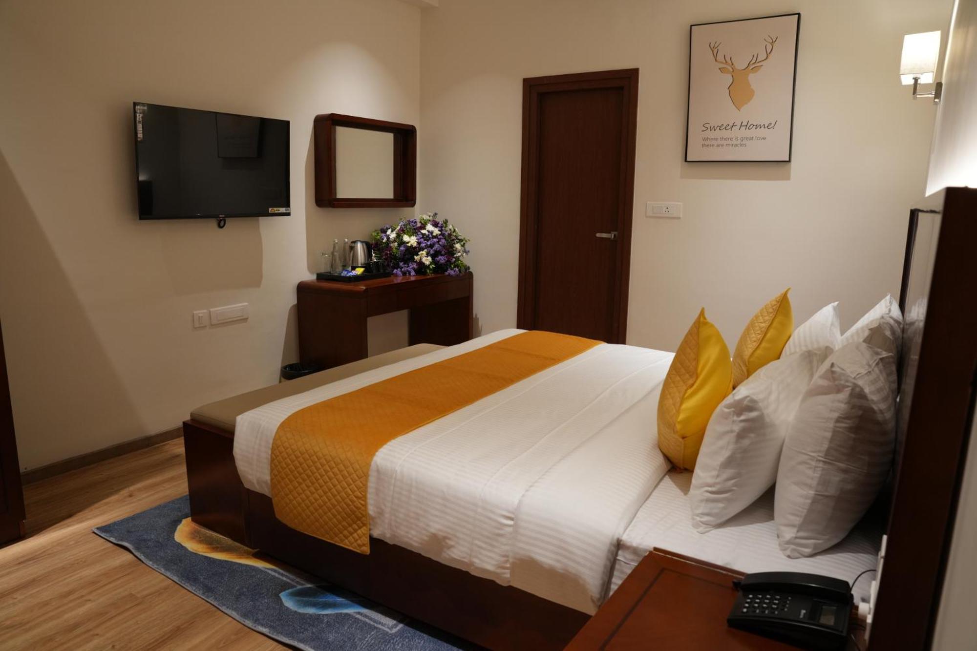 Hotel The Orange - Narsingi,