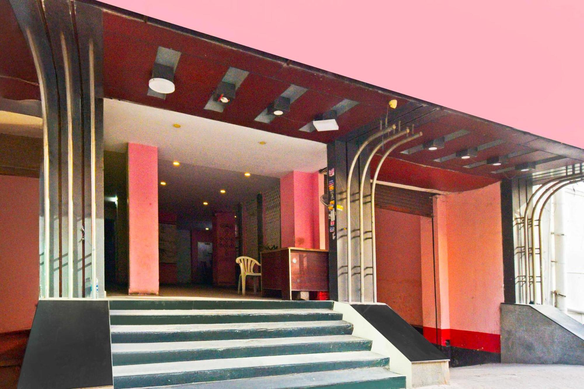 Collection O Ameerpet Balkampet Road Hotel 2*