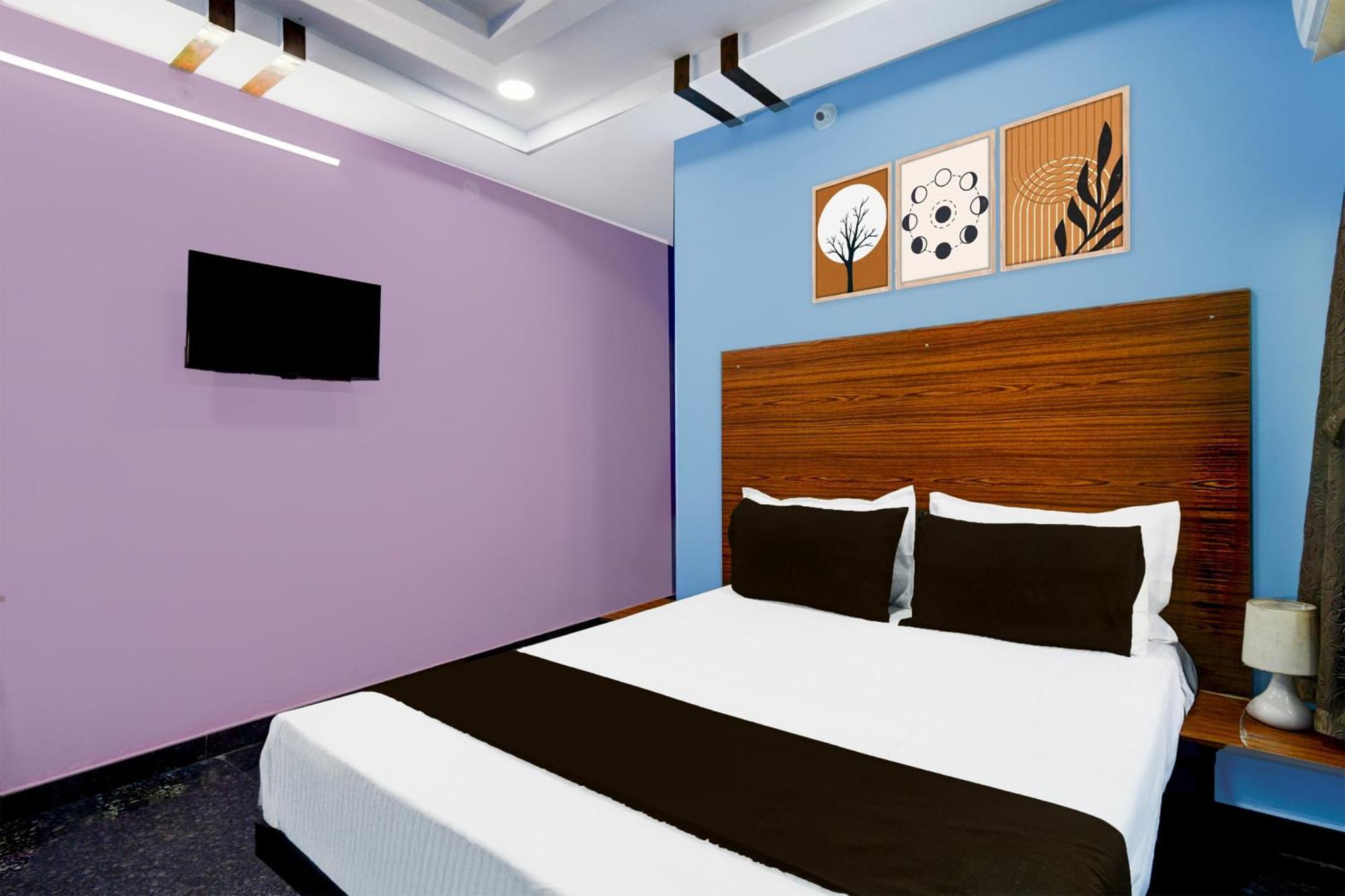 Hotel O Jbs Prime 3*