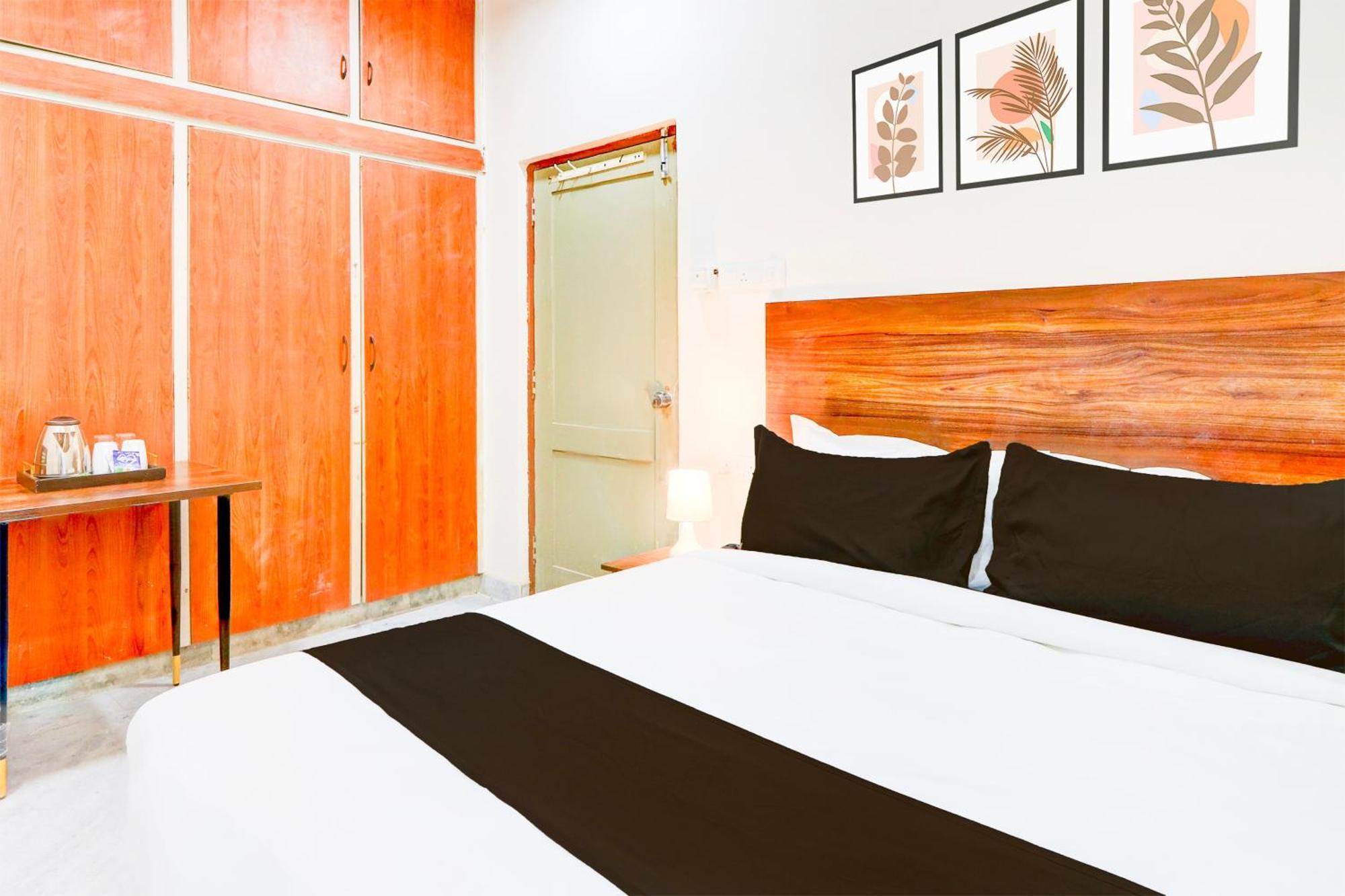 Hotel Collection O Ss Blue Hyderabad