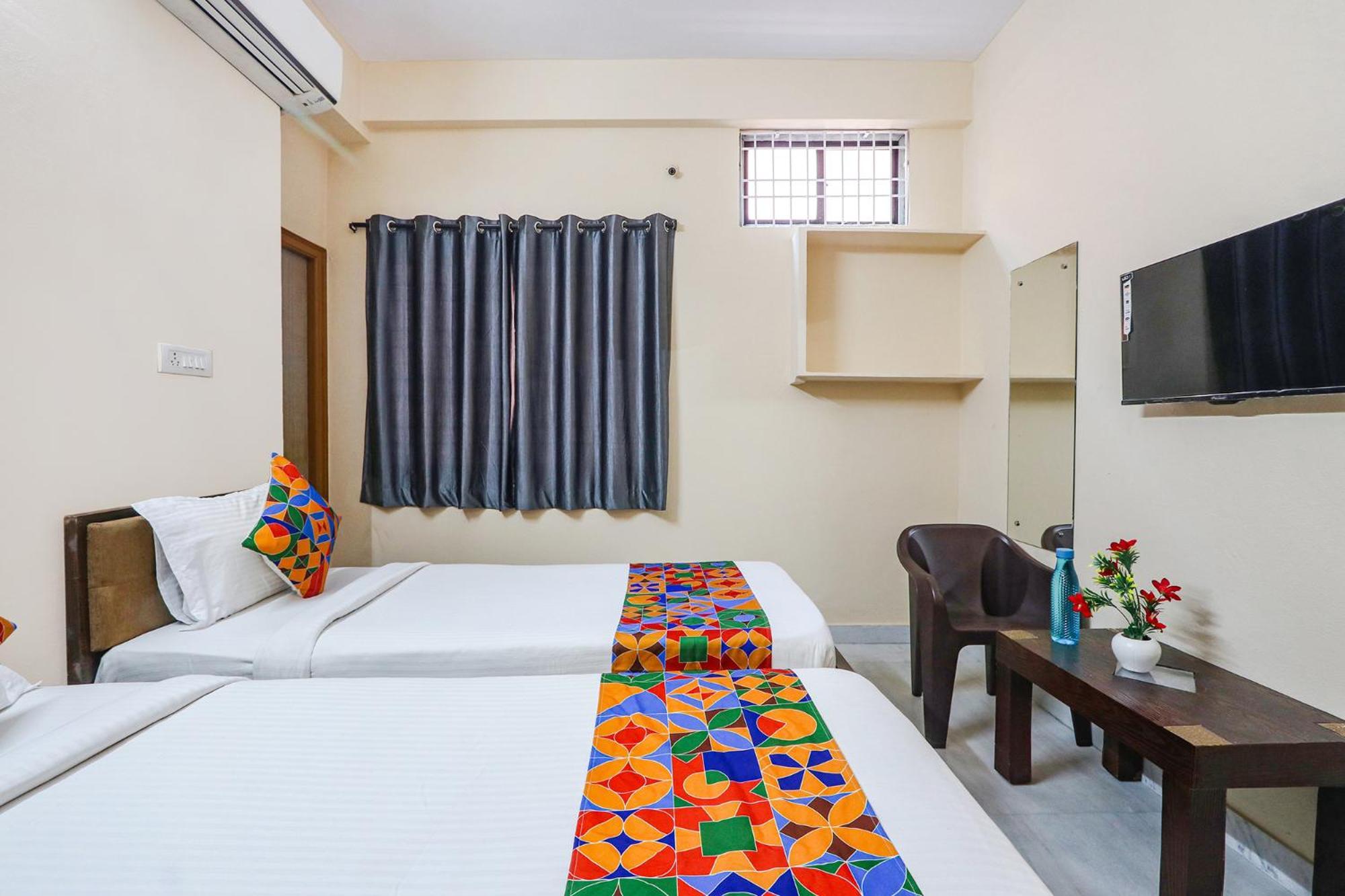 Fabhotel Prestige Castle - Nr Kims Hospital, Kondapur Hotel