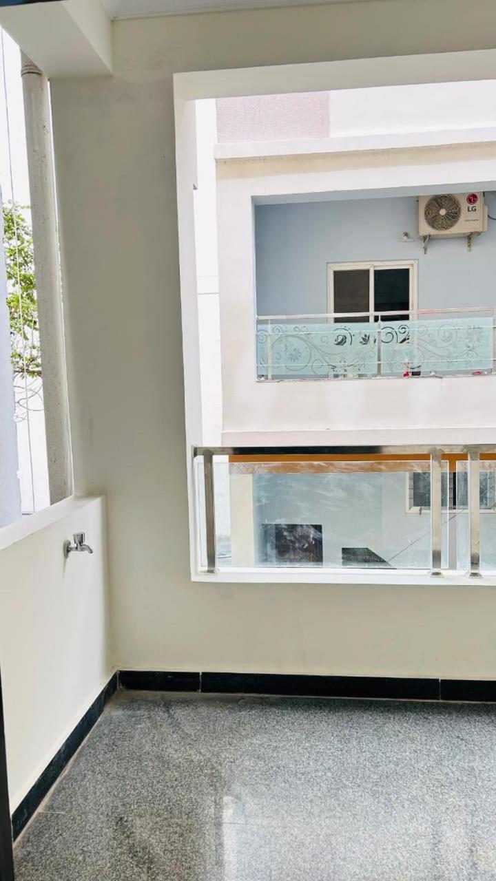 Apartment Abode Stayz Service