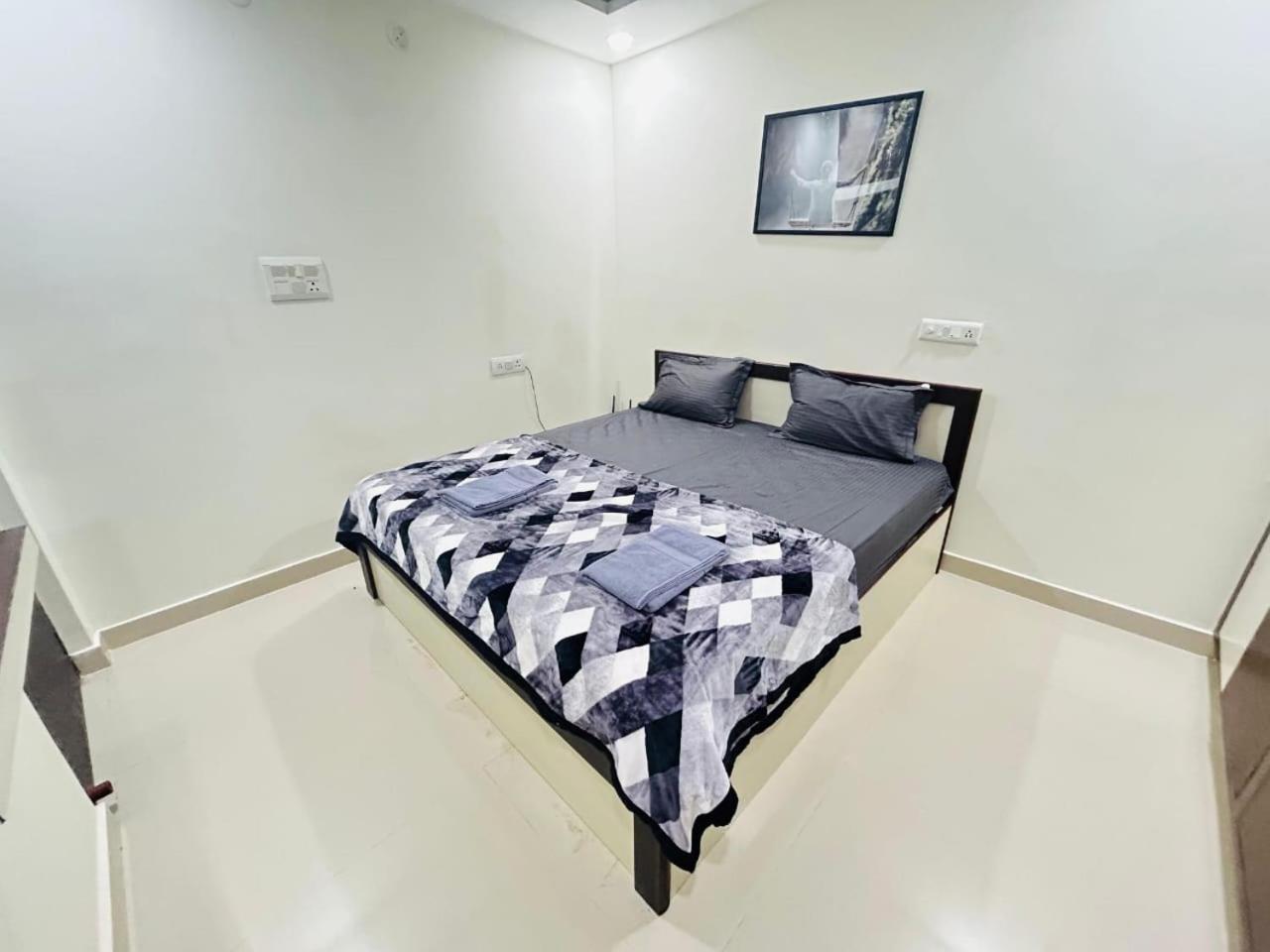 Apartment Abode Stayz Service *