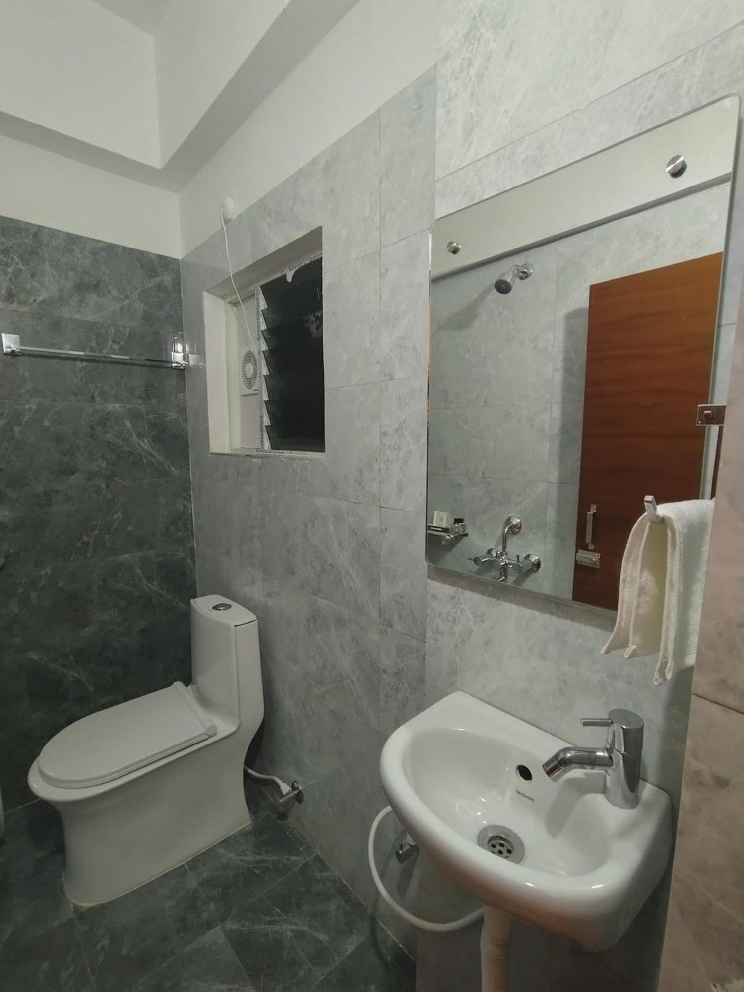 Elite Hitech Hotel