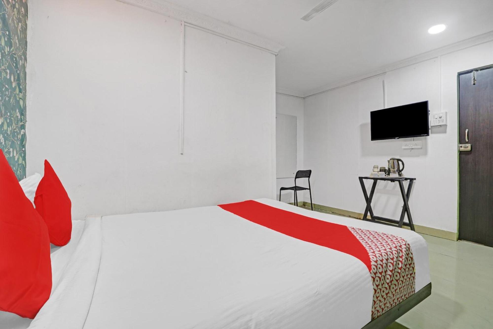 Hotel O New Lakeview Palace 3*