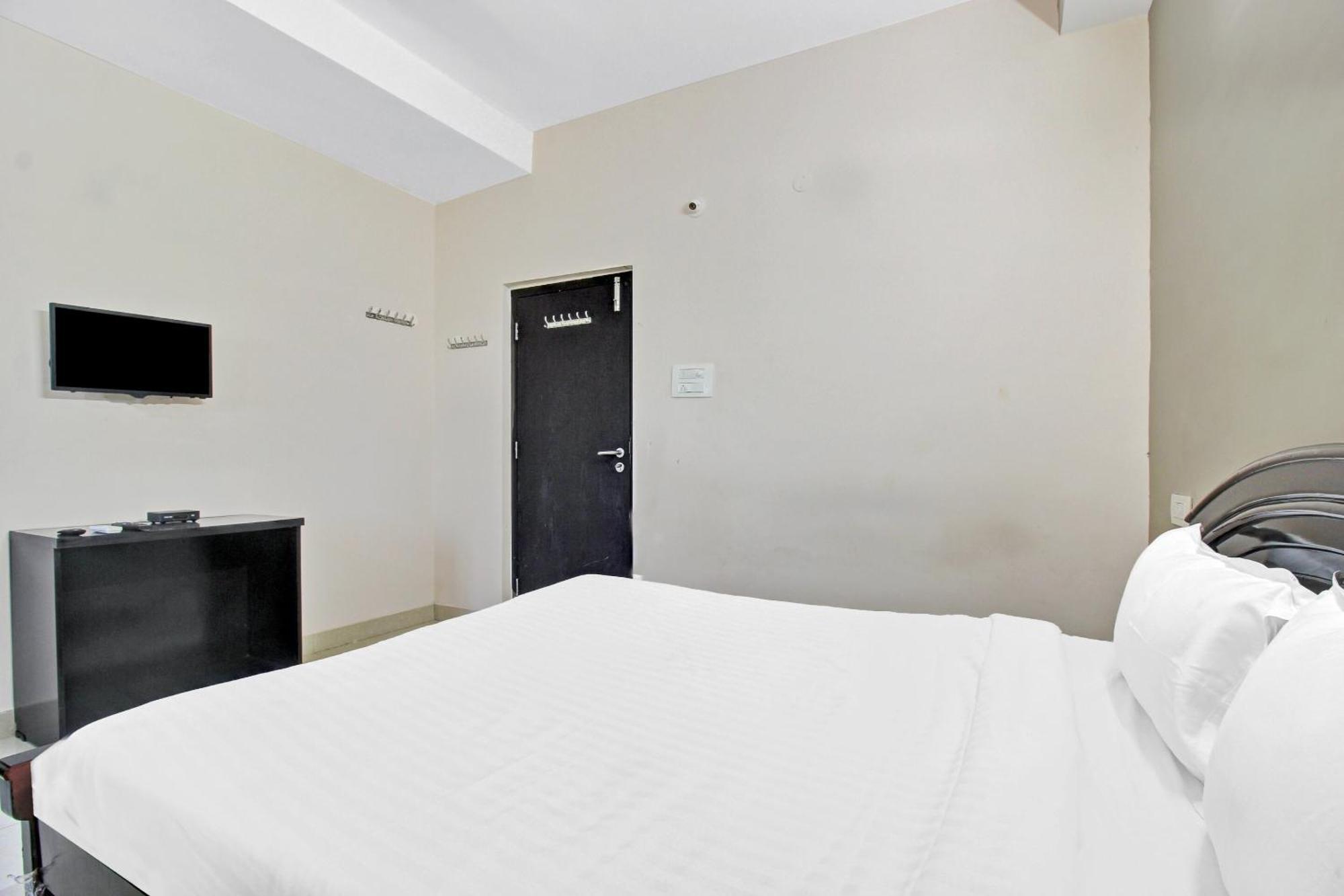 O Hillside Dlf Gachibowli Near Shilparamam Hyderabad