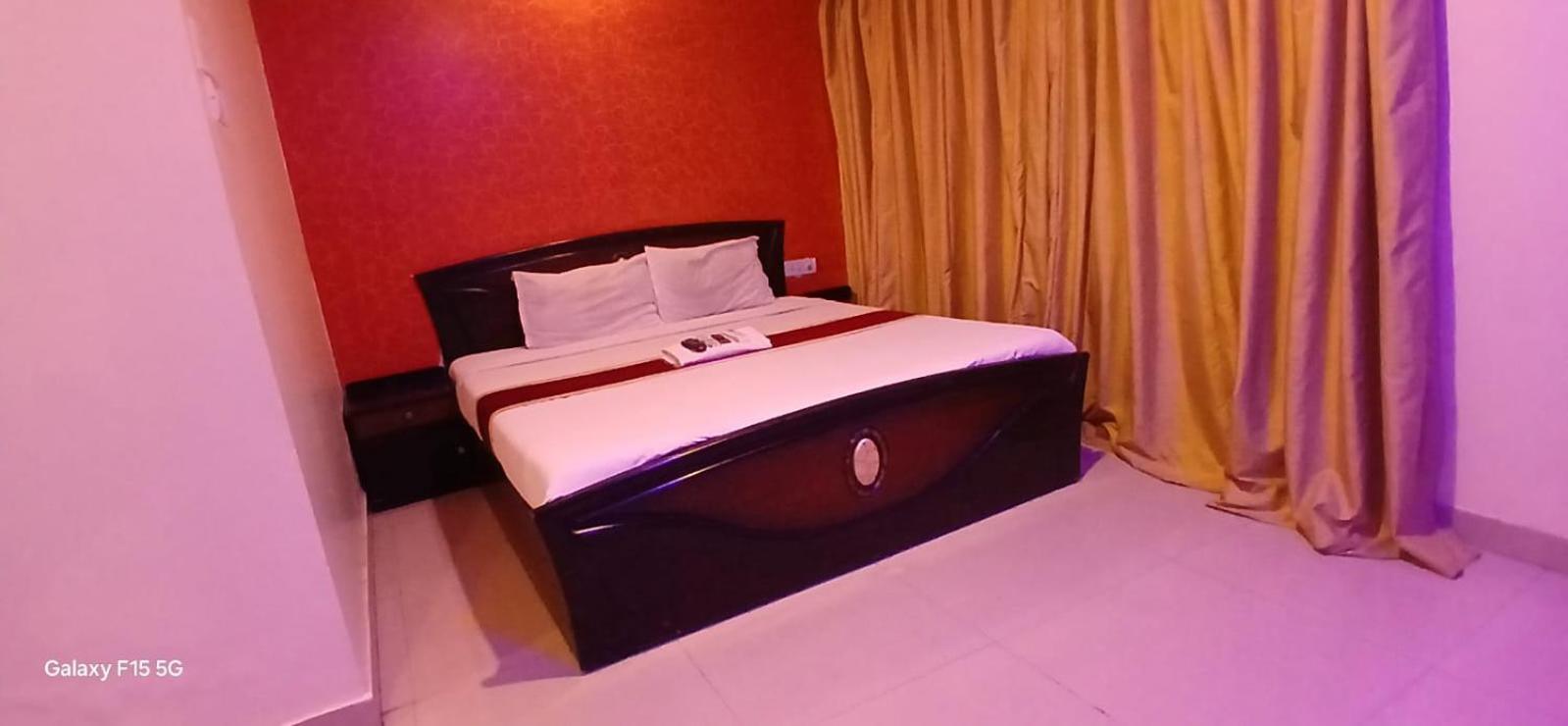 Grand Plaza Hotel - Free Breakfast Nampally - Hyderabad Railway Station - Deccan Railway Station - Lakdikapul Hotel 3*