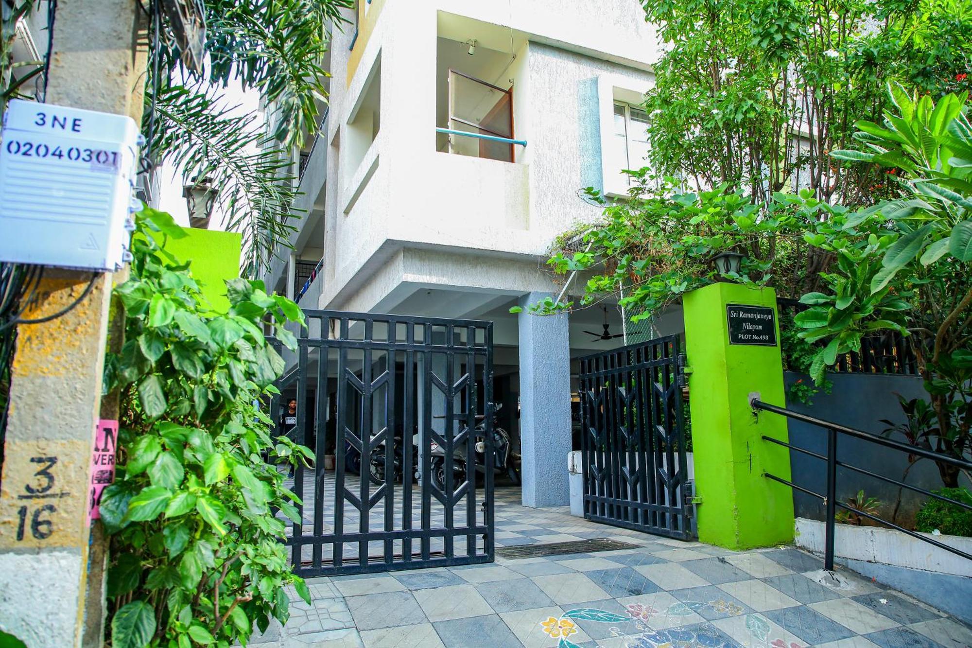 Sri Ramanjaneya Nilayam Hotel