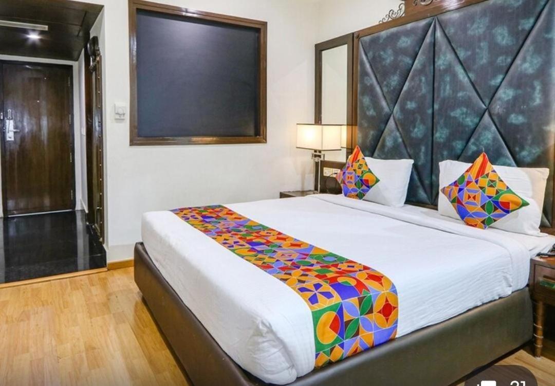 Blossom Rooms- 10 Percent Off On Restaurant Order- Beside Care Hospital- Banjara Hills 3*