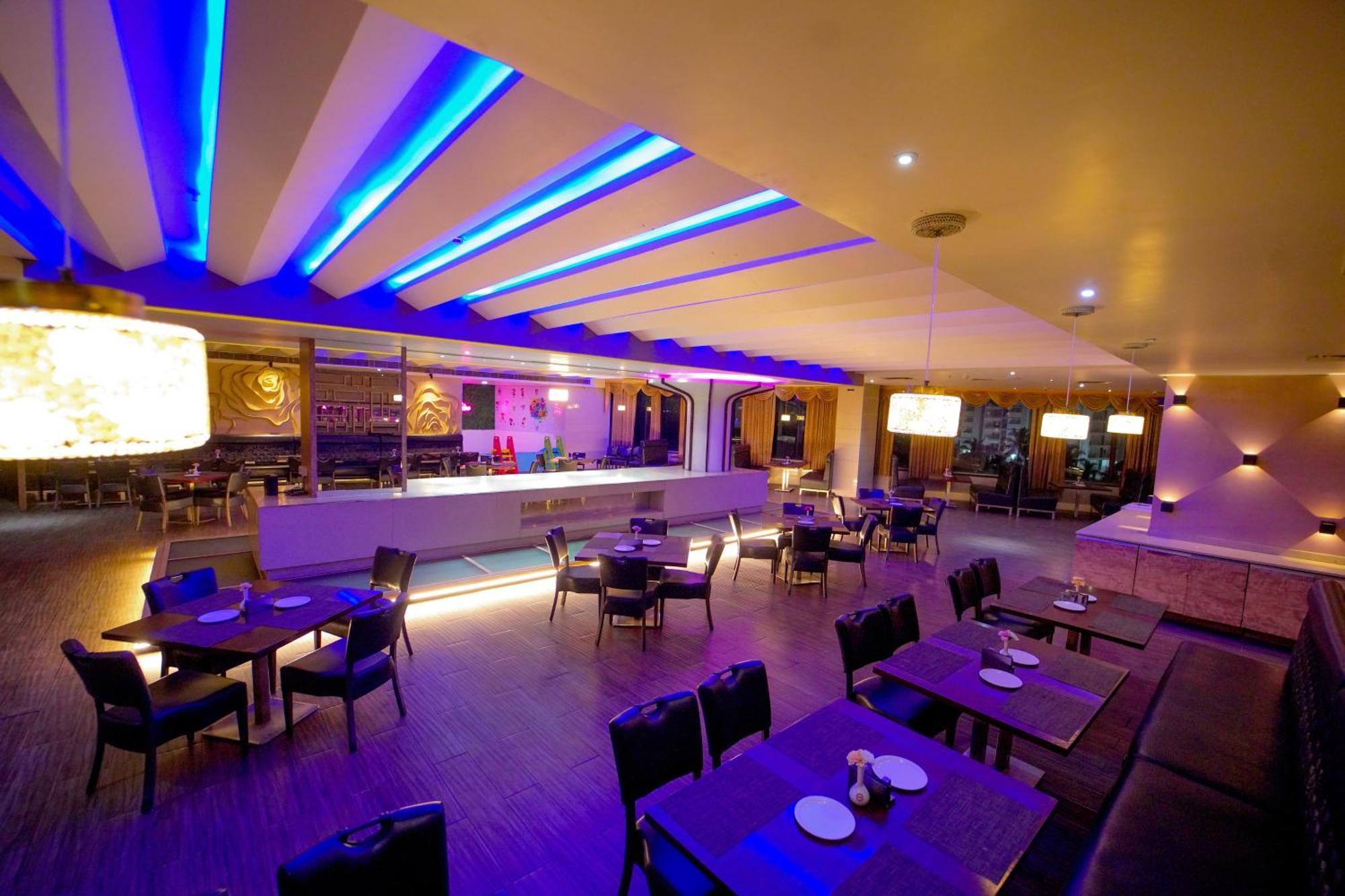Occassia Bliss - Premium With Rooftop Restaurant & Bar In Miyapur