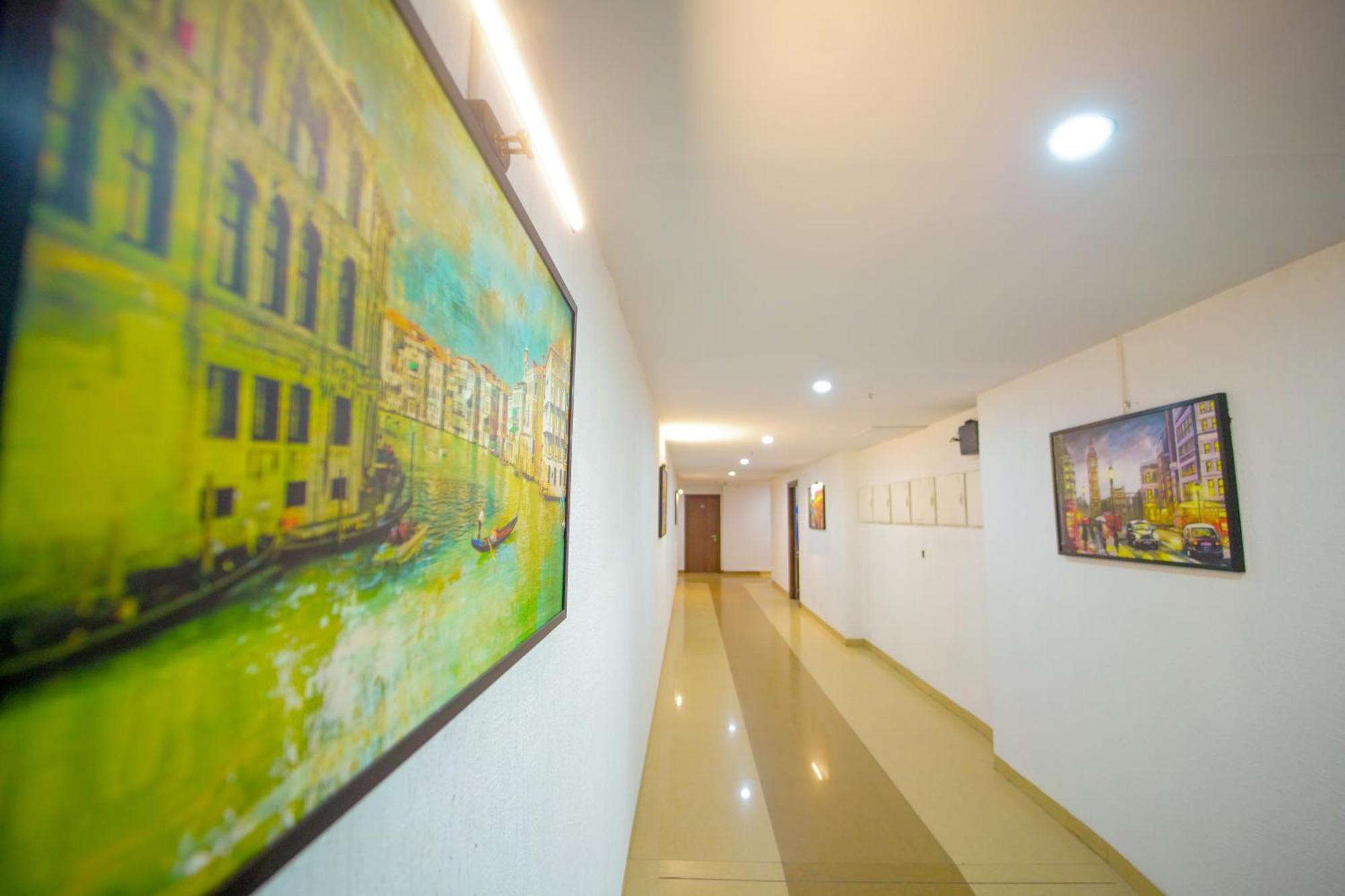 Occassia Bliss - Premium With Rooftop Restaurant & Bar In Miyapur Lingampalli
