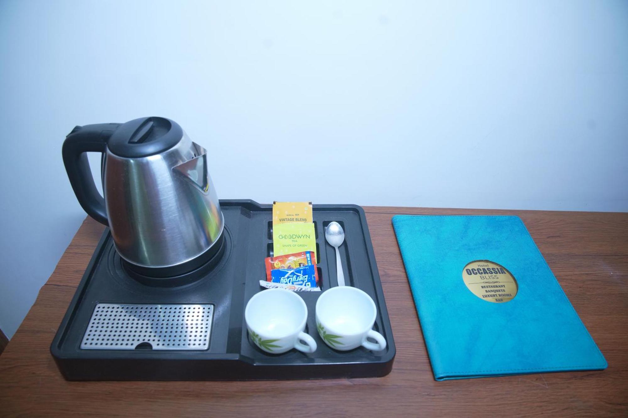 Occassia Bliss - Premium With Rooftop Restaurant & Bar In Miyapur Lingampalli