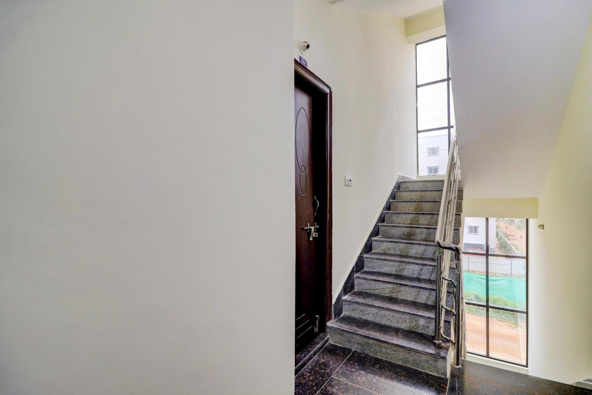 Capital O S V Residency Nalagandla 3* Hyderabad