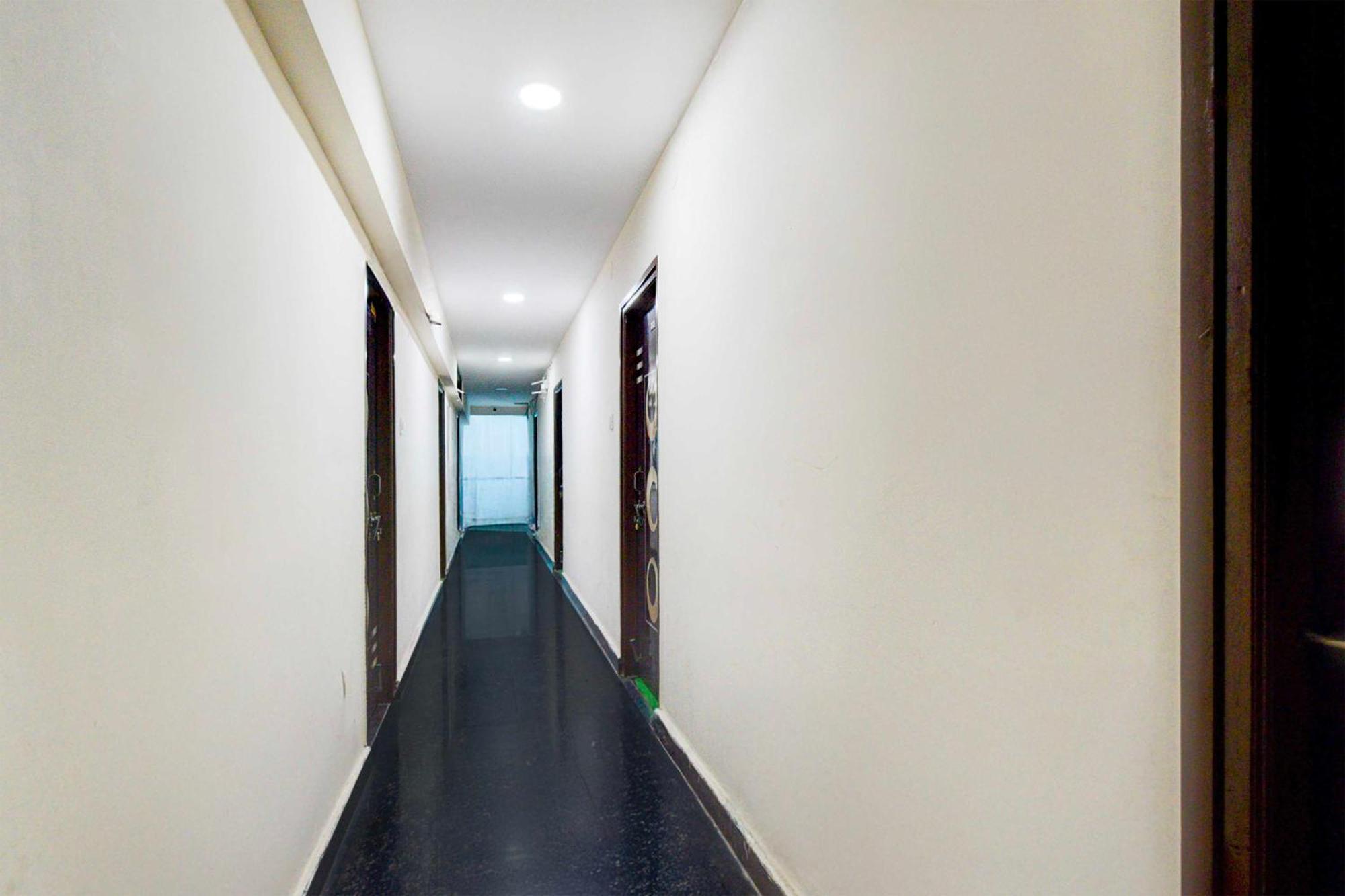 Hotel Collection O Malkajgiri 3*