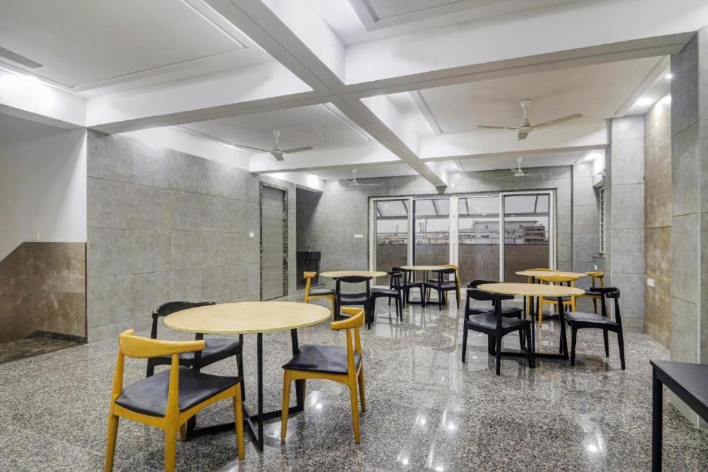 Collection O Ameerpet Balkampet Road Hotel 2*