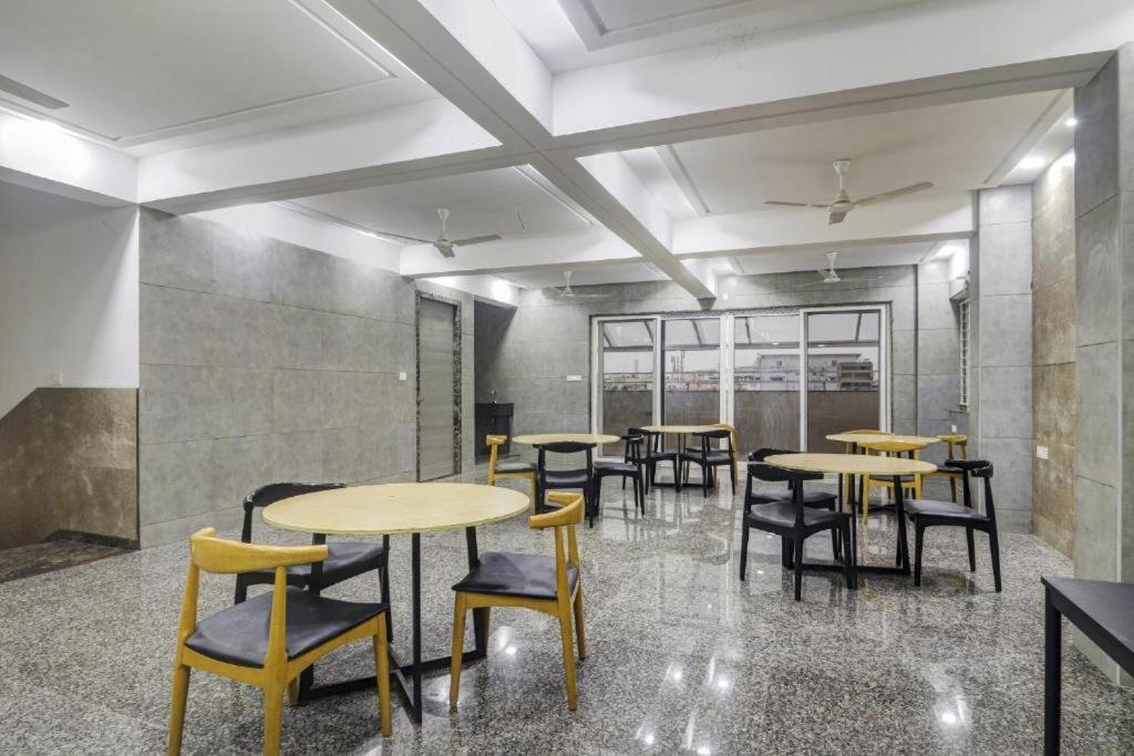 Collection O Ameerpet Balkampet Road Hotel Hyderabad