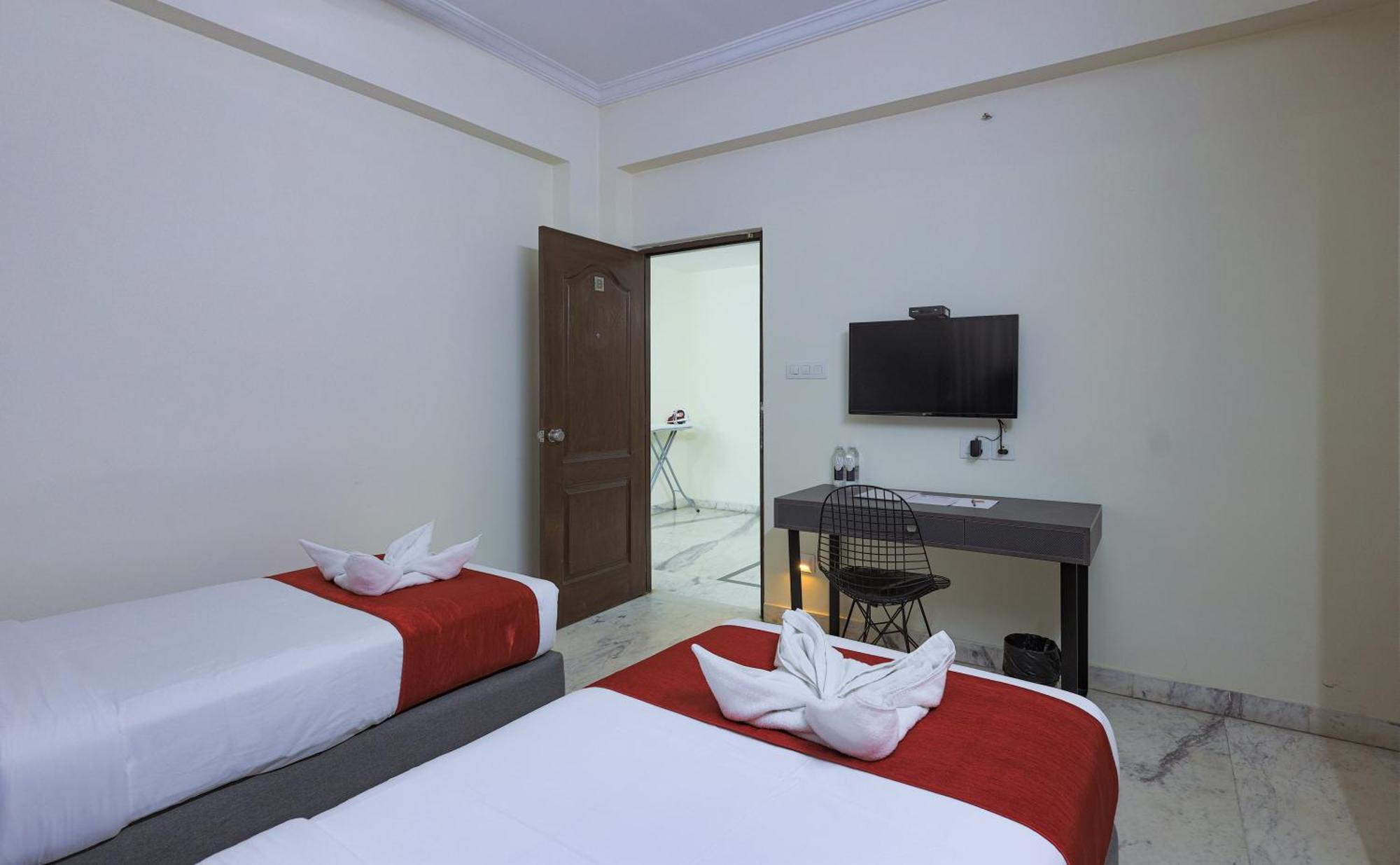Hotel Athome & Serviced Apartments By Deccan Serai Hotels