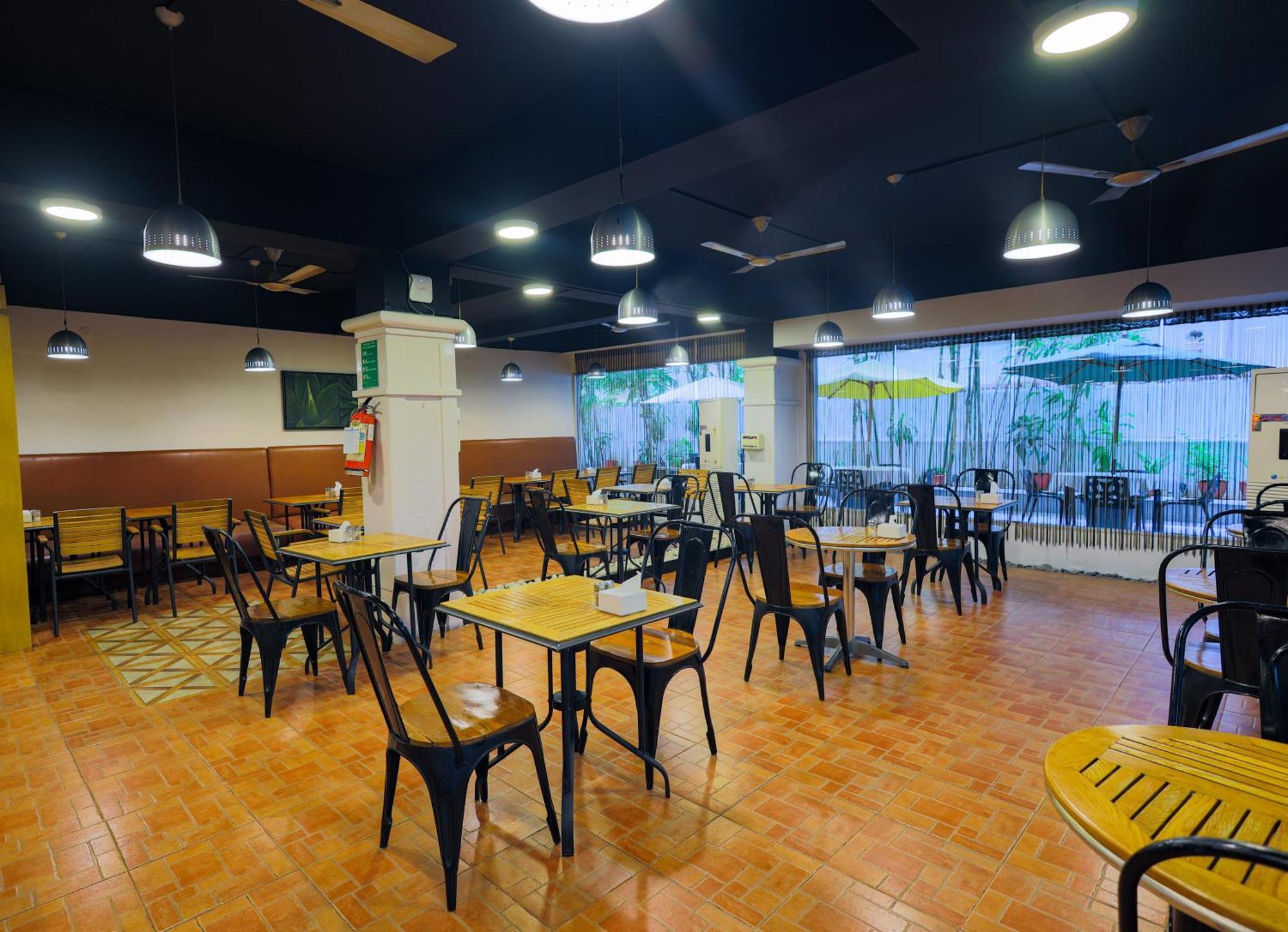 Hotel Athome & Serviced Apartments By Deccan Serai Hotels Hotel 3*