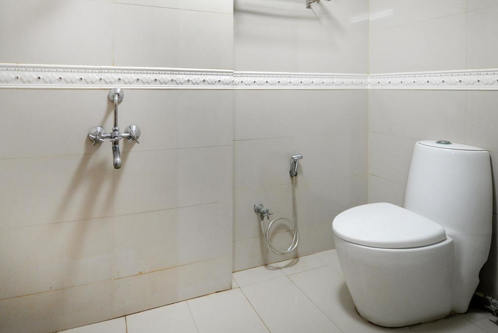 Hotel Oyo Kavuri Hills Madhapur Hyderabad