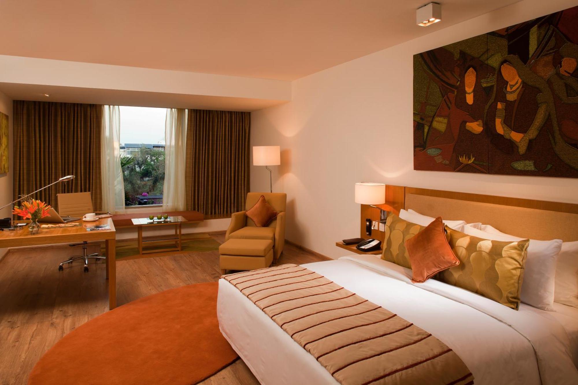 Radisson Blu Plaza Banjara Hills Hotel 5*