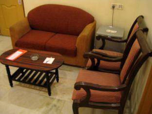 Hotel Savera Residency 2*