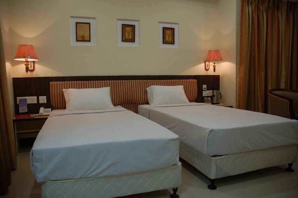 Hotel Sitara Royal Hyderabad