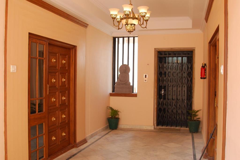 Lakeview Homes Apartment *