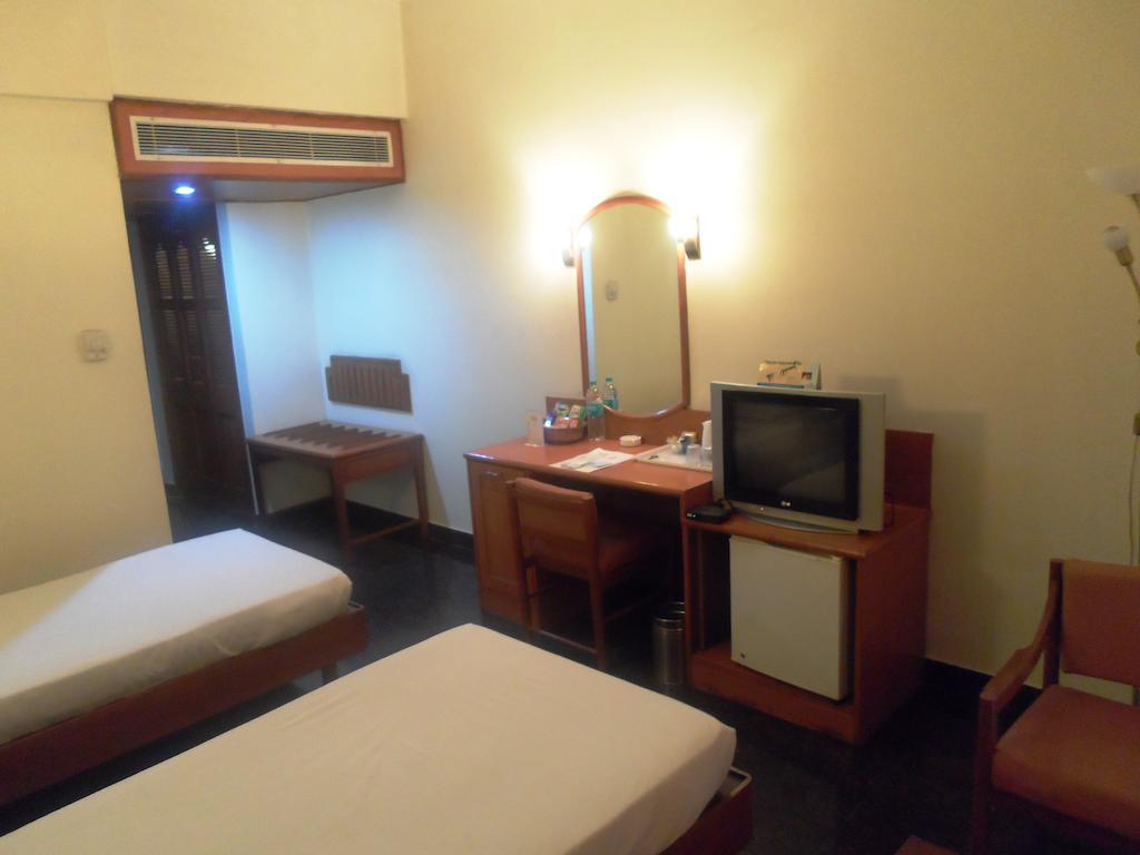 Pearl Regency Hotel 3*