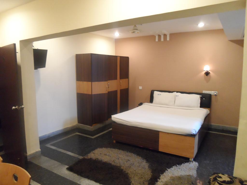 Crystal Banjara Hotel
