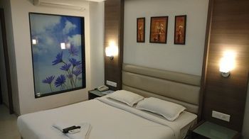 Fabhotel Tanisha Jubilee Hills