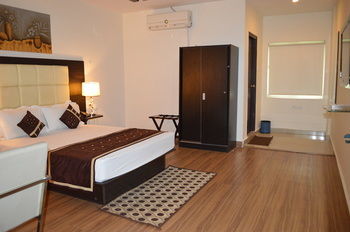 Ksr Park Hotel 3*