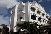 Hotel Genx Banjara Hill 1589