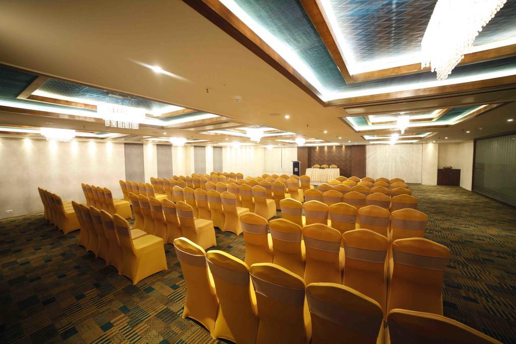 Taj Mahal Hotel 4*
