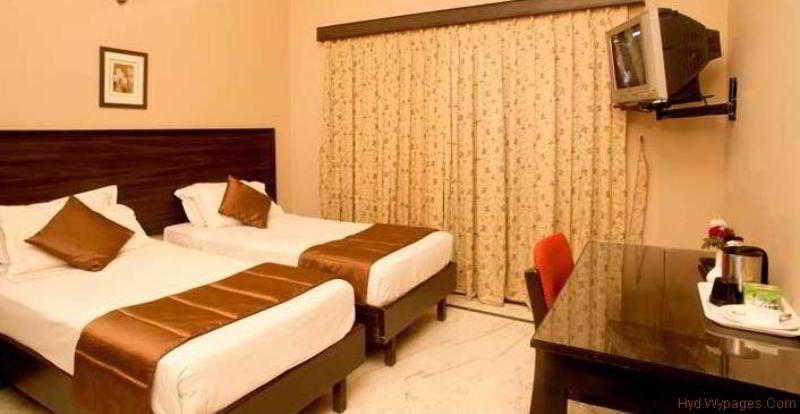 Hotel Genx Banjara Hill 1589 Hyderabad