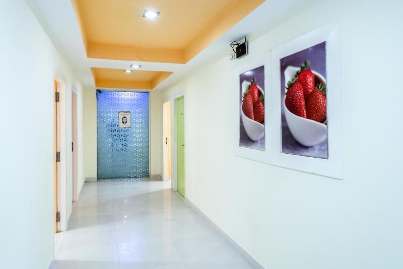 Treebo Strawberrys Hotel 3*