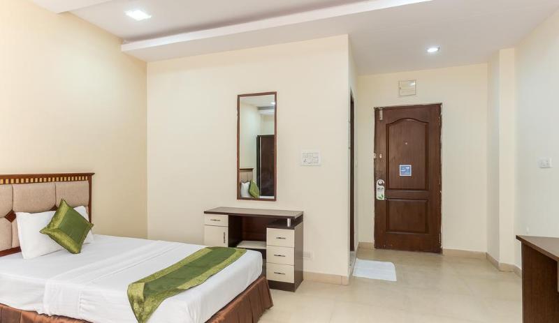 Treebo Sravya Residency 3*