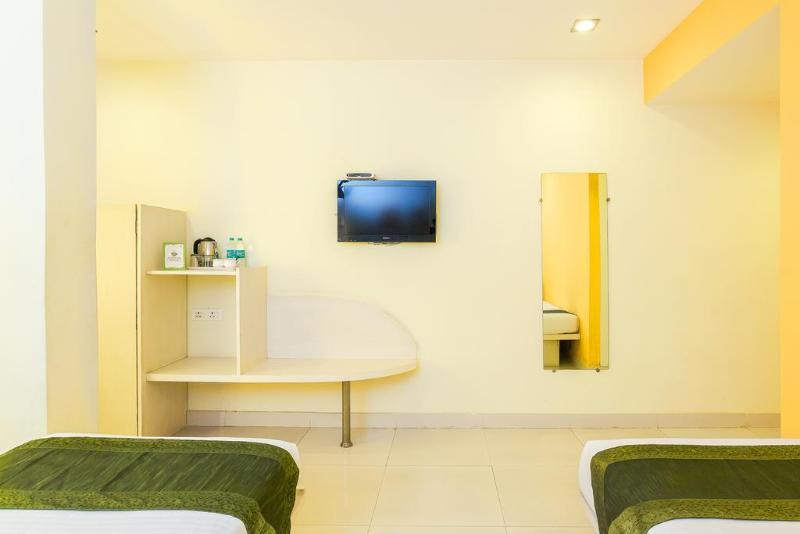 Treebo Strawberrys Hotel 3*