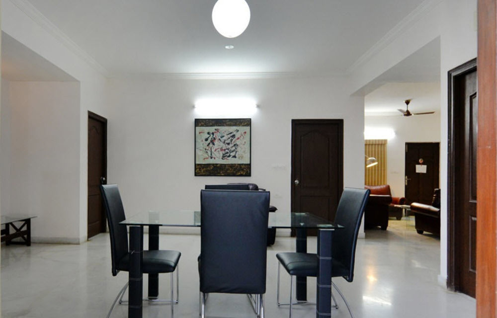 Oyo Whitefields 3*