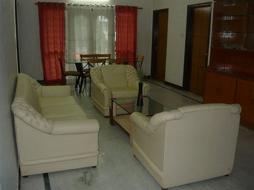 Humsika Inn 2*