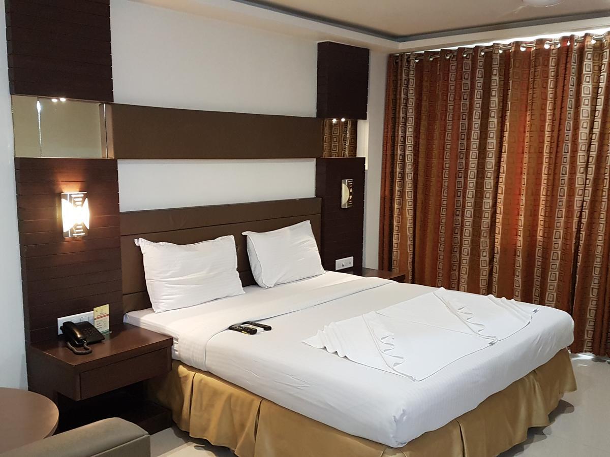 Hotel Swagath Grand Suchitra 2*