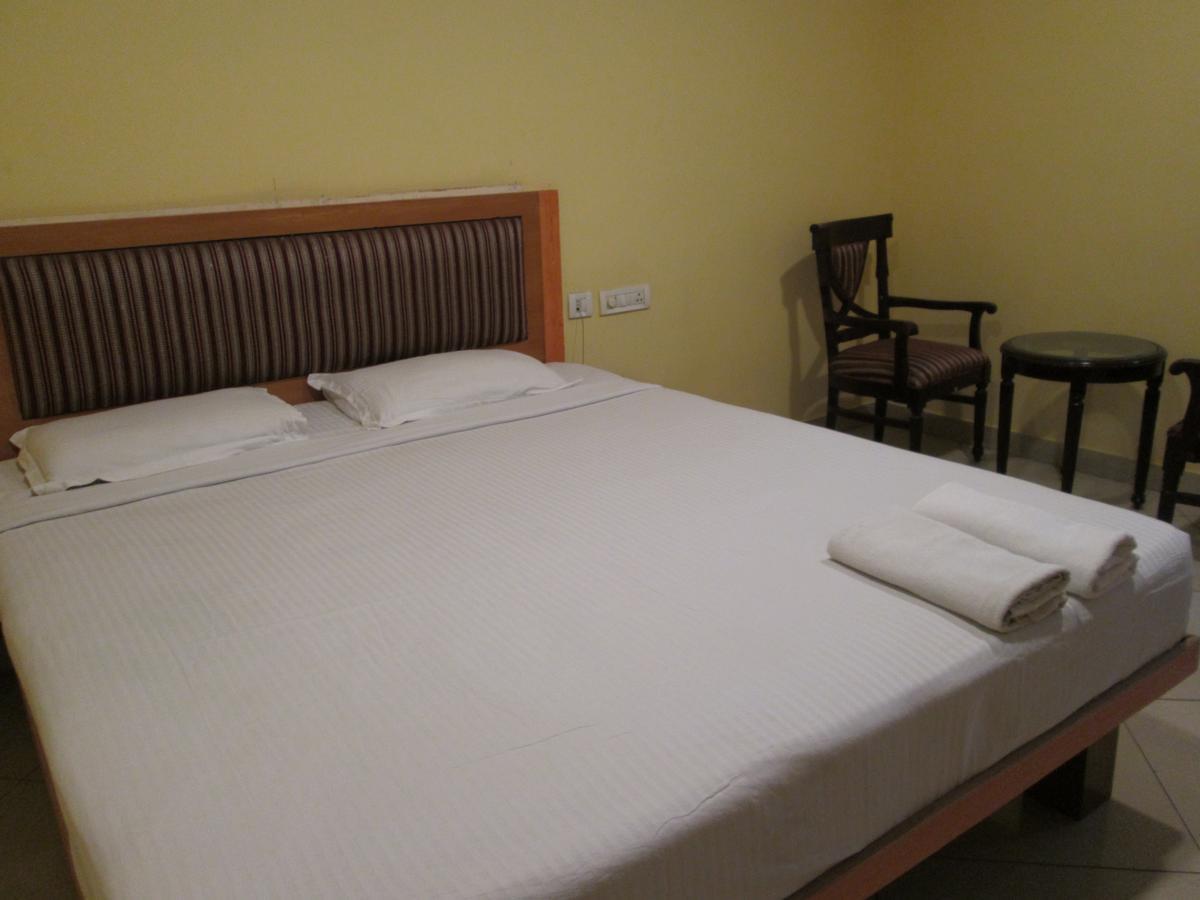 Anmol Continental 3*